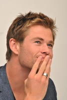 Chris Hemsworth mug #G803391