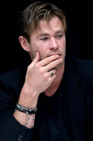 Chris Hemsworth mug #G850203