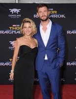 Chris Hemsworth tote bag #G1021358