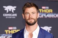 Chris Hemsworth Longsleeve T-shirt #2779273