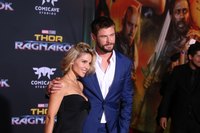 Chris Hemsworth Longsleeve T-shirt #2779334
