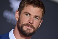 Chris Hemsworth Longsleeve T-shirt #2779441