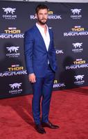 Chris Hemsworth mug #G1021542
