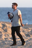 Chris Hemsworth Sweatshirt #2895185