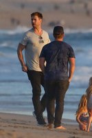 Chris Hemsworth tote bag #G1137305