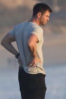 Chris Hemsworth Tank Top #2895244