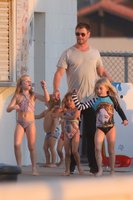 Chris Hemsworth Longsleeve T-shirt #2895261