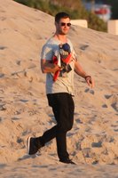 Chris Hemsworth hoodie #2895307