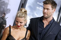 Chris Hemsworth Sweatshirt #2972511