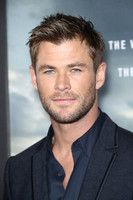 Chris Hemsworth mug #G1214680