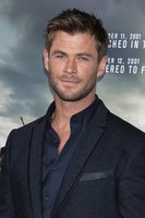 Chris Hemsworth tote bag #G1214698