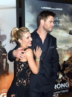 Chris Hemsworth Longsleeve T-shirt #2972638
