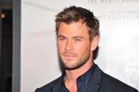 Chris Hemsworth Longsleeve T-shirt #2972648