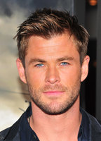 Chris Hemsworth Longsleeve T-shirt #2972649