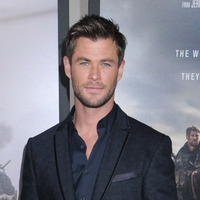 Chris Hemsworth mug #G1214751
