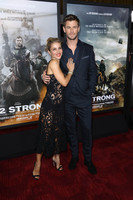 Chris Hemsworth Sweatshirt #2972709