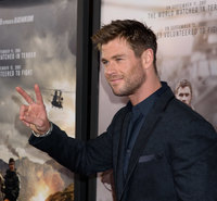 Chris Hemsworth t-shirt #2972712