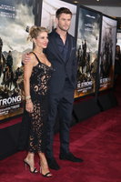 Chris Hemsworth Tank Top #2972730