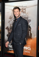Chris Hemsworth tote bag #G1214831