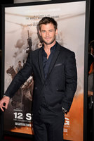 Chris Hemsworth tote bag #G1214833