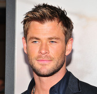 Chris Hemsworth Longsleeve T-shirt #2972758