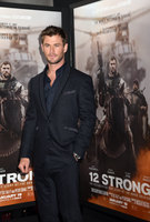 Chris Hemsworth mug #G1214857