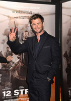 Chris Hemsworth mug #G1214886