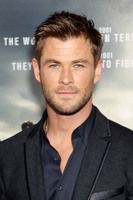 Chris Hemsworth mug #G1214936