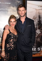 Chris Hemsworth Sweatshirt #2972849