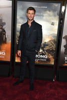 Chris Hemsworth mug #G1214972
