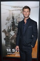 Chris Hemsworth mug #G1214977