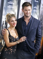 Chris Hemsworth mug #G1215017