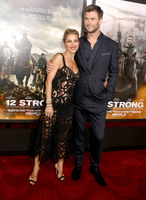 Chris Hemsworth mug #G1215029