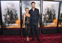 Chris Hemsworth tote bag #G1215035