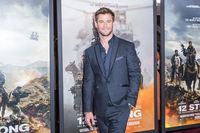 Chris Hemsworth tote bag #G1215038