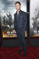 Chris Hemsworth mug #G1215045