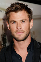 Chris Hemsworth mug #G1215122