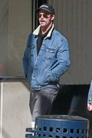 Chris Hemsworth Sweatshirt #3166726