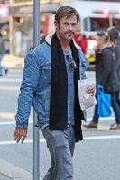 Chris Hemsworth Sweatshirt #3166739