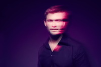 Chris Hemsworth Longsleeve T-shirt #3674789
