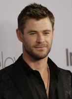 Chris Hemsworth Sweatshirt #3714891