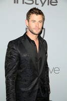 Chris Hemsworth Longsleeve T-shirt #3714910