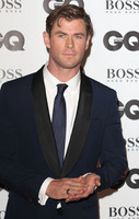 Chris Hemsworth Longsleeve T-shirt #3759784