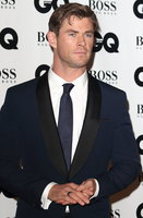Chris Hemsworth Longsleeve T-shirt #3759790