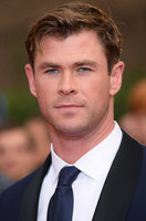 Chris Hemsworth Longsleeve T-shirt #3759799