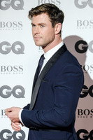 Chris Hemsworth Longsleeve T-shirt #3759814
