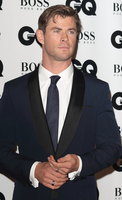 Chris Hemsworth Sweatshirt #3759842