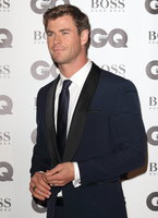 Chris Hemsworth Sweatshirt #3759844