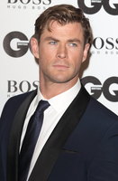 Chris Hemsworth Longsleeve T-shirt #3759863