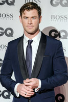 Chris Hemsworth Longsleeve T-shirt #3759870